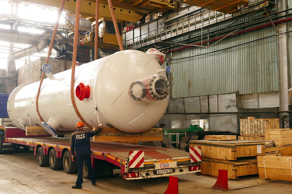 В ПАО «Уралхиммаш» завершена отгрузка аппаратов для АО «Ачимгаз»